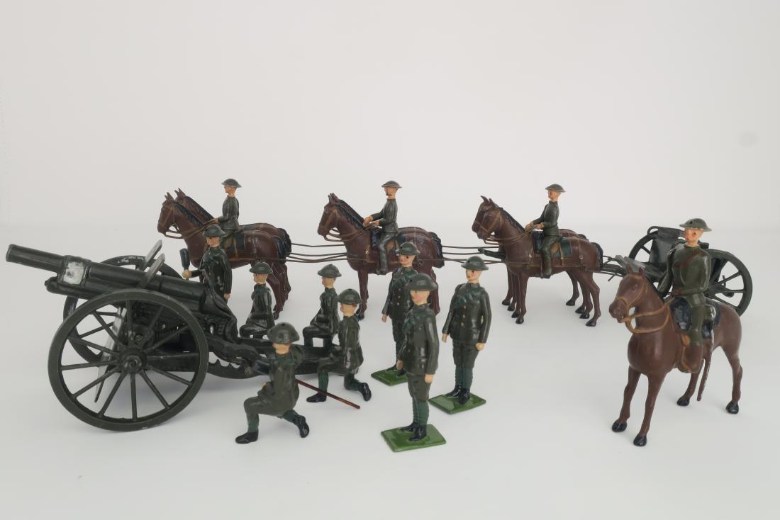 Britains #318 Royal Artillery at the halt (1 of 1)