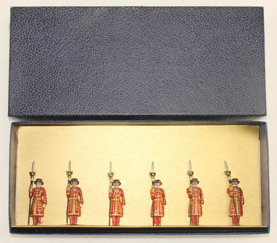 Blenheim Yeoman of the Guard Beefeaters (1 of 1)