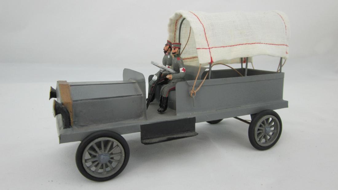 Potsdamer Zinnsoldaten German WWI Ambulance (1 of 1)