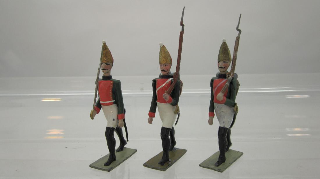 Lucotte Russian Pavlovski Regiment: Russian Pavlovski Regiment. 3 pieces circa 1920s in miter hats. Condition very good.