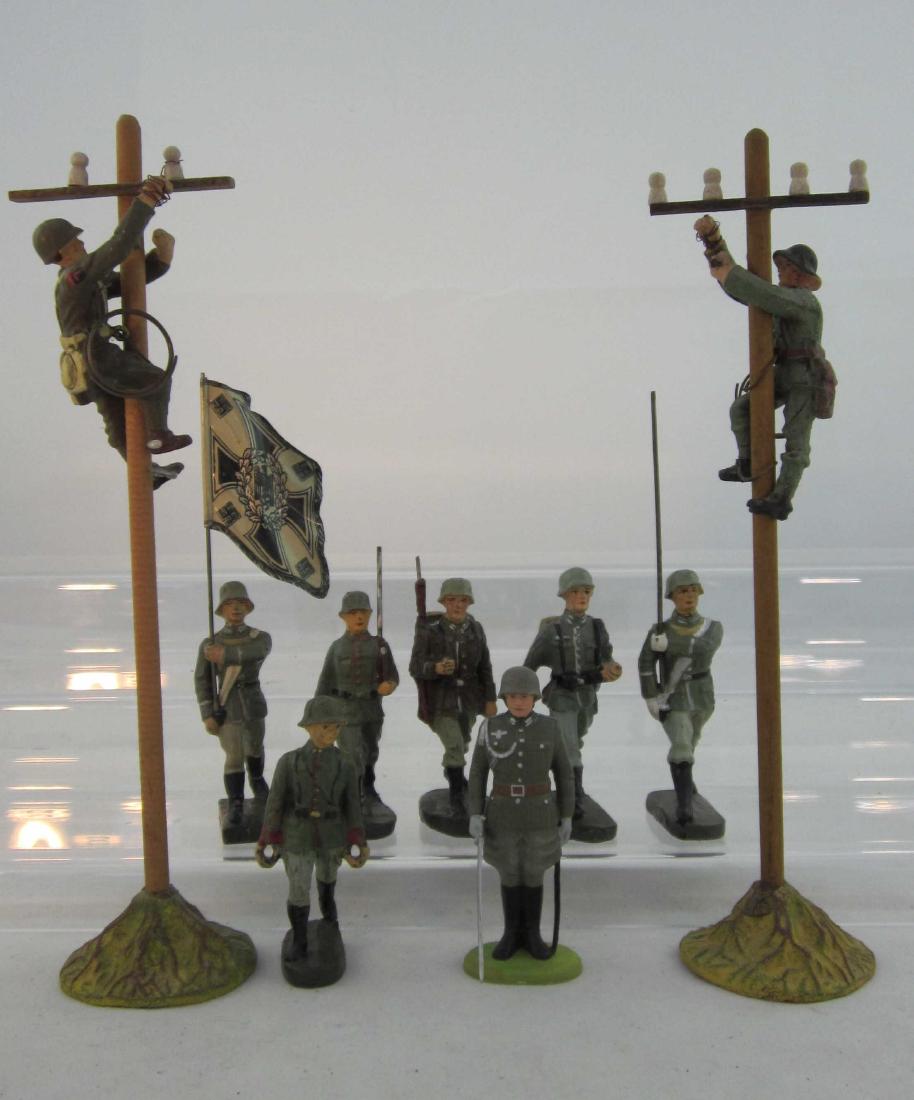 Hausser Assorted Communication Troops (1 of 1)