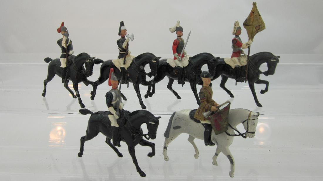 Britains Set #2067 Sovereign Standard: Sovereign Standard, 6 of 7 pieces, (needs Lifeguard). 6 pieces. Condition very good to excellent, trumpeter mouthpiece gone, standard man arm loose (had been glued).