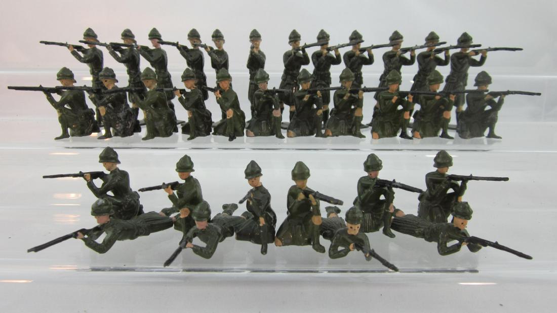 Britains Set #32, #33, & #34N Firing Highlanders (1 of 1)