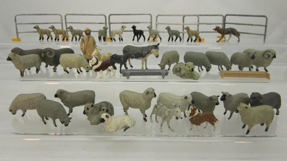 Britains Sheep Farm Assortment (1 of 1)