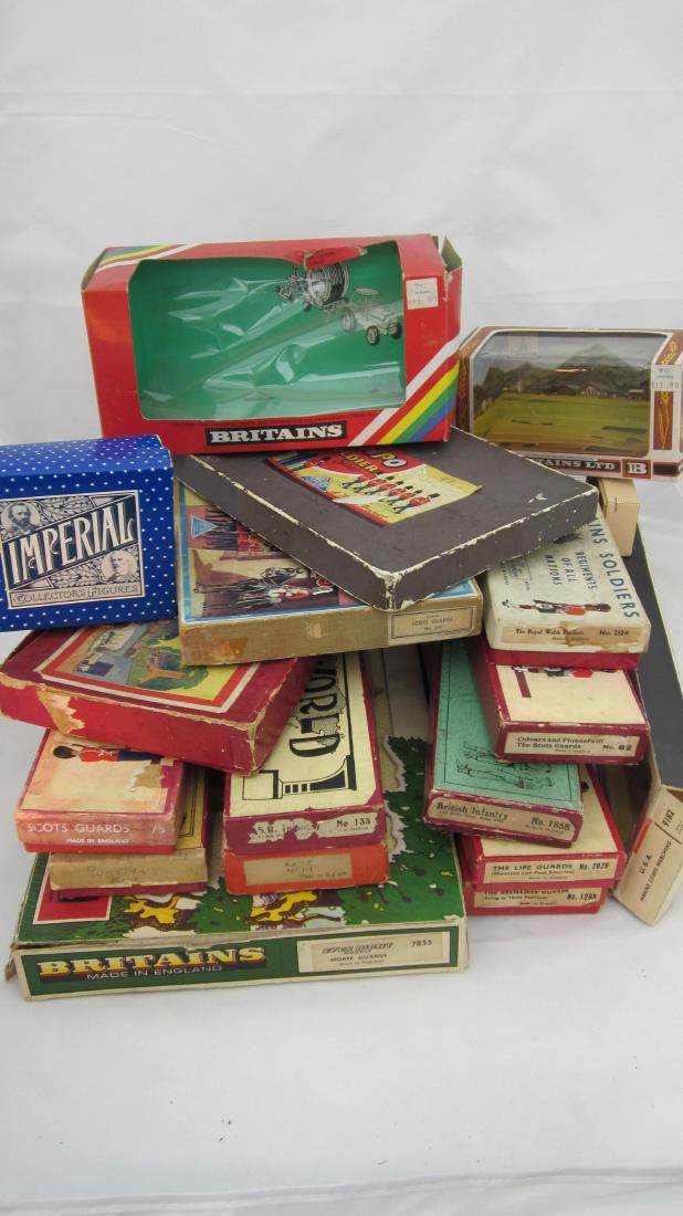 Various Maker Empty Box Assortment (1 of 1)