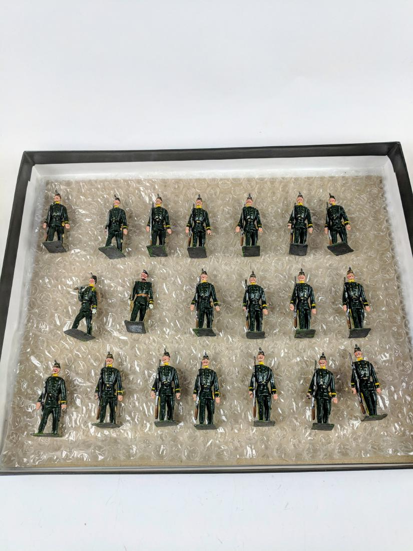 Haffner Austrian Jaegers Slung Rifles (1 of 1)