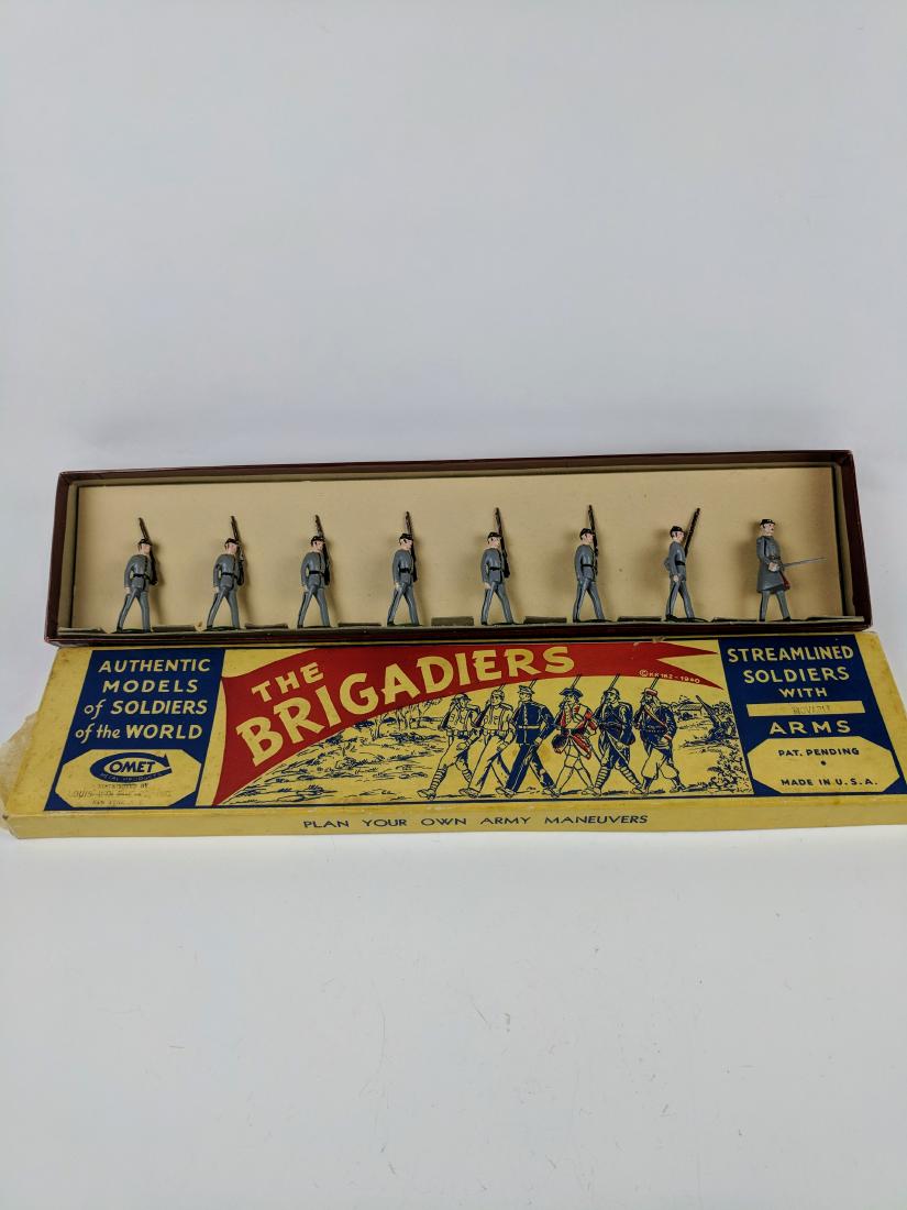 Comet 1276 Confederates Army: 8 Pieces Condition Excellent Box Very Good