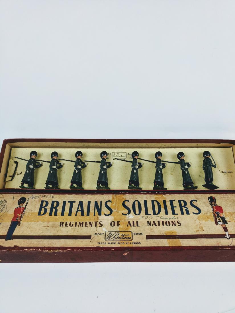Britains Set 312 Grenadier Guards (1 of 1)