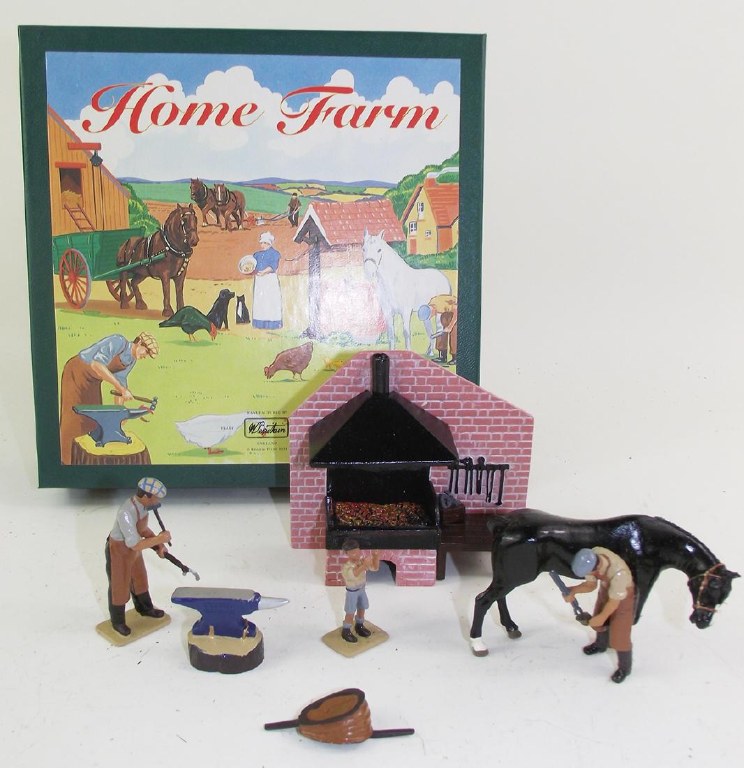 Britains Set #8706 Home Farm Forge Set (1 of 1)