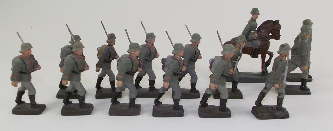 Lineol WWII German Infantry at the March (1 of 1)