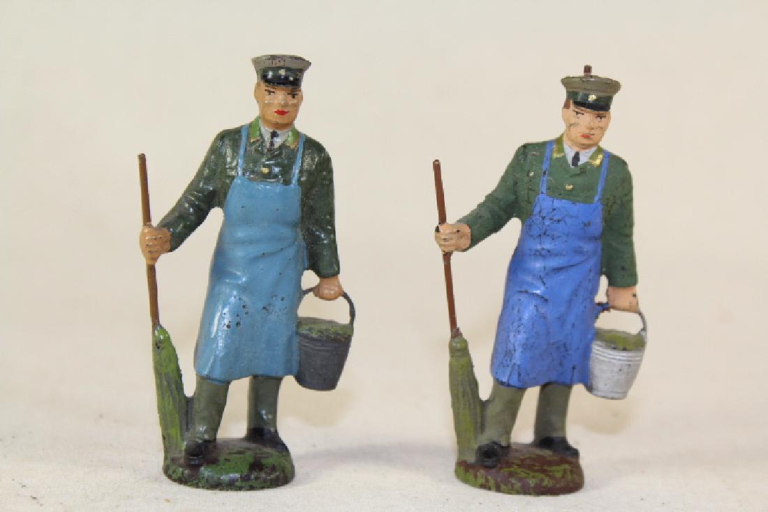 Lineol Zoo Keepers (1 of 1)