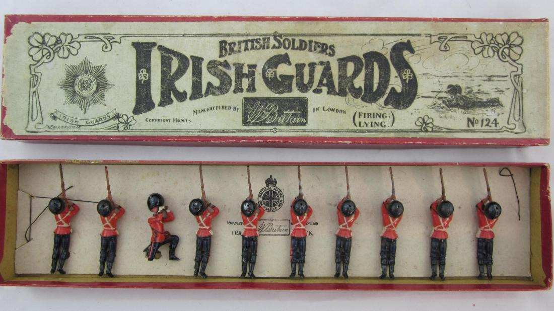 Britains Set #124 Irish Guards Lying Firing. (1 of 1)