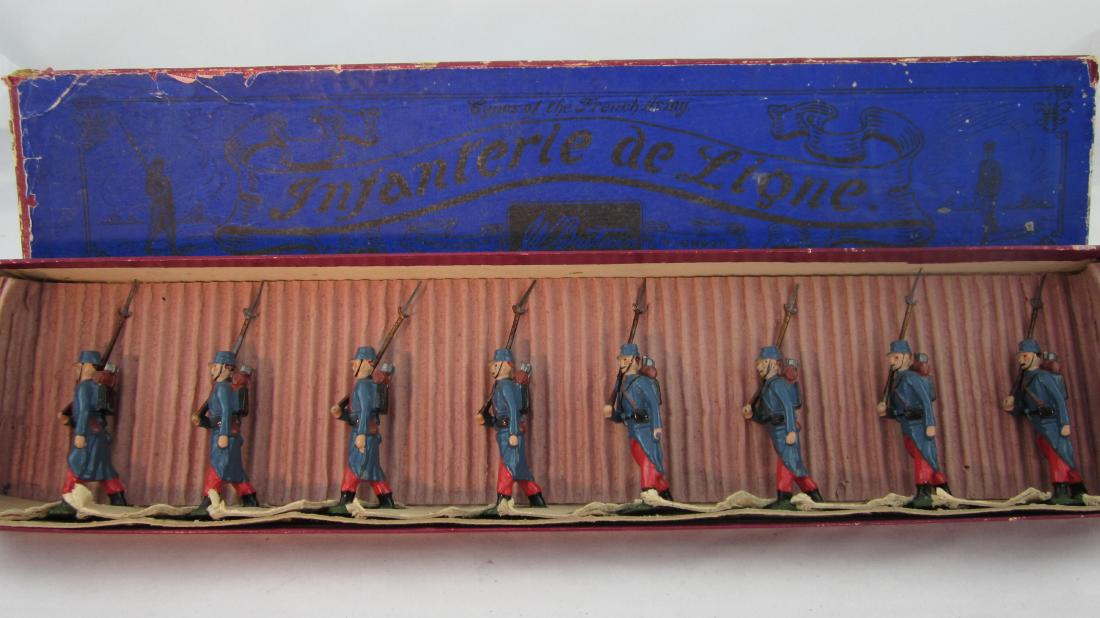Britains Set #141 French Infantry In Blue Kepis. (1 of 1)