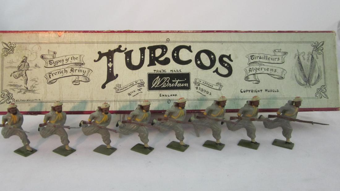 Britains Set #191 Algerian Turcos Charging.: Turcos in light blue. 8 pieces. Condition excellent in very good Fred Whisstock label box.