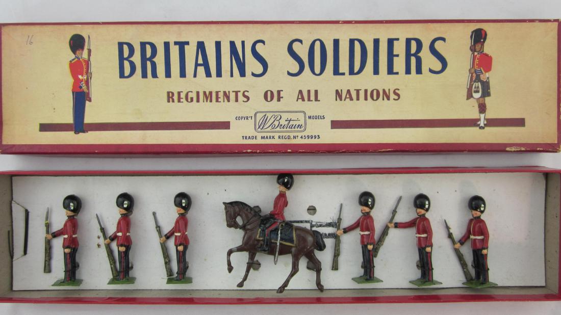 Britains Set #2083 Welsh Guards With Officer. (1 of 1)