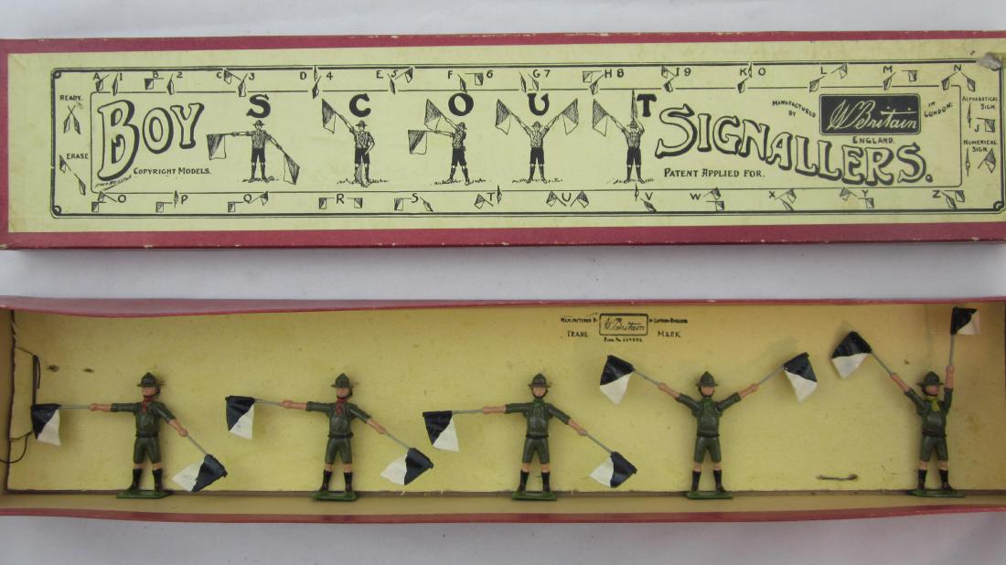 Britains Set #163 Boy Scout Signalers. (1 of 1)