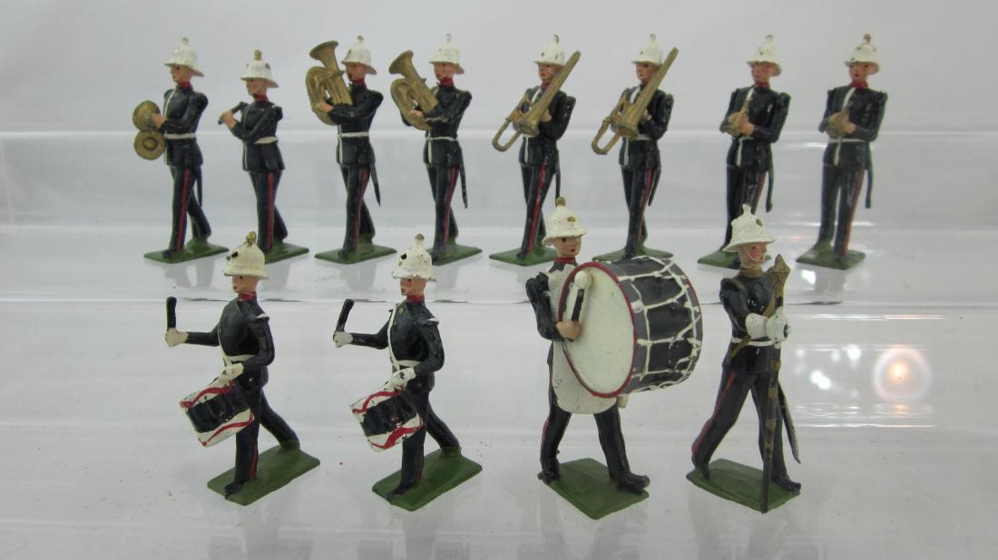 Britains Set #1291 Royal Marine Band, Postwar.: Royal Marine Band, postwar metal drums. 12 pieces. Condition excellent. No box.
