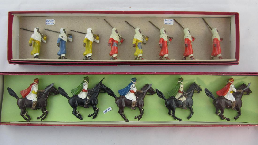 Britains Arabs Mounted & On Foot Medley. (1 of 1)