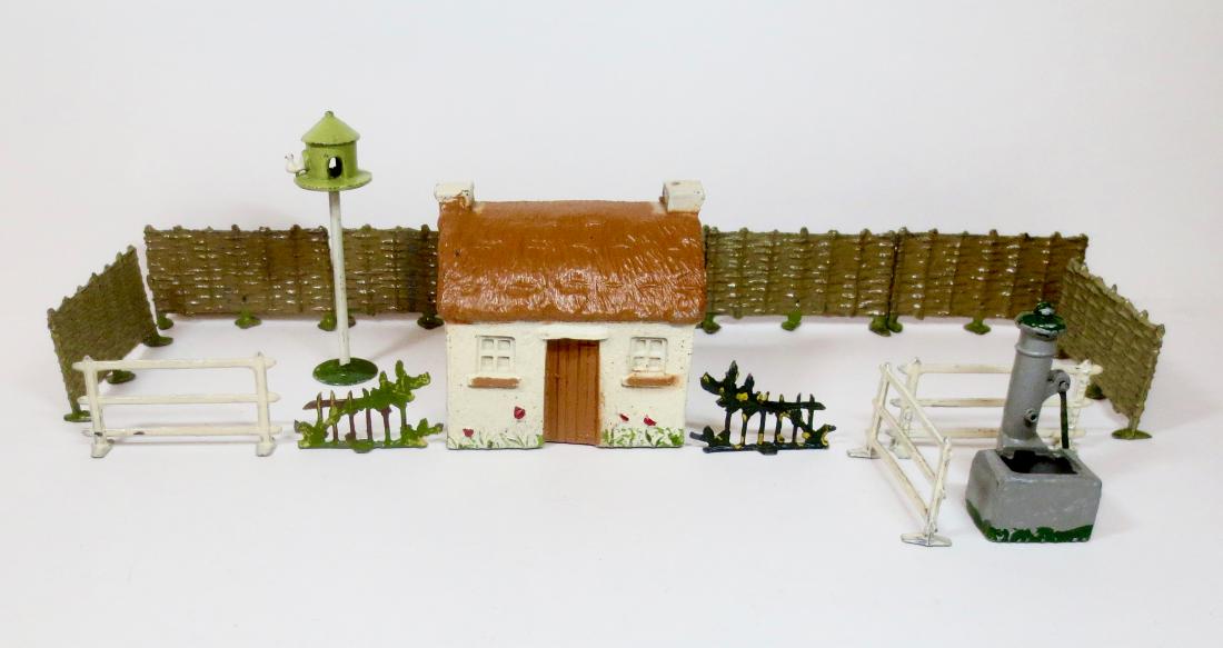 FG Taylor Farm Cottage & Accessories (1 of 1)