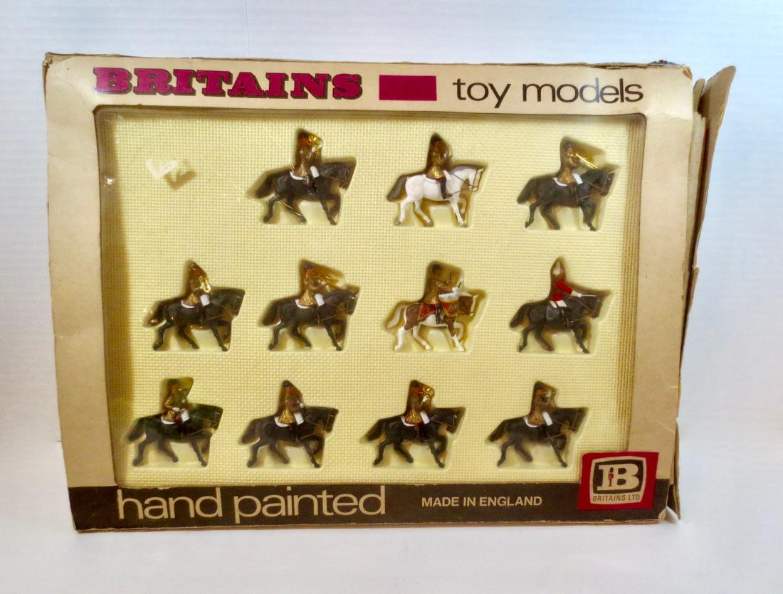 Britains Eyes Right Life Guard Band (1 of 1)