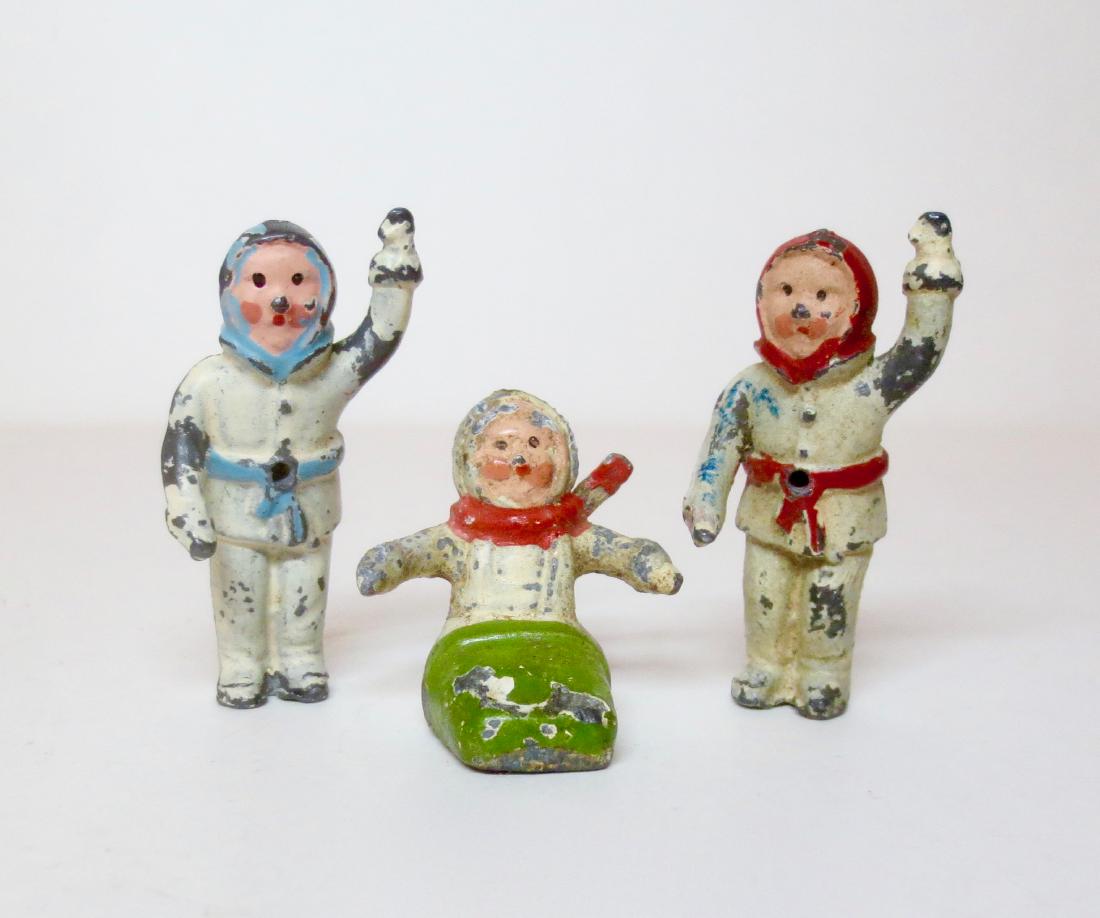 Britains VERY RARE Snow Babies (1 of 1)