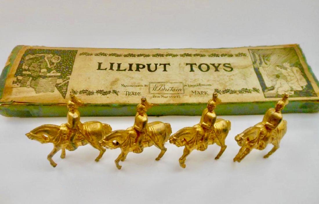 Britains #48S Gilt Soldiers in RARE Holiday Box (1 of 1)