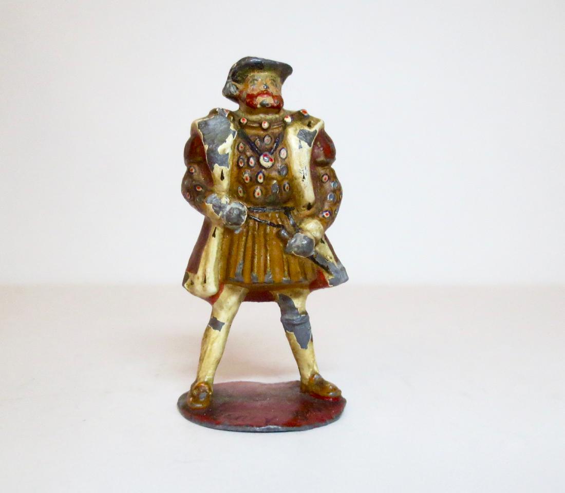 Courtenay King Henry VIII: 1 piece. Henry VIII, King of England from 1509 until his death. Henry is best known for his six marriages. Pre war. Fair condition. Unboxed.