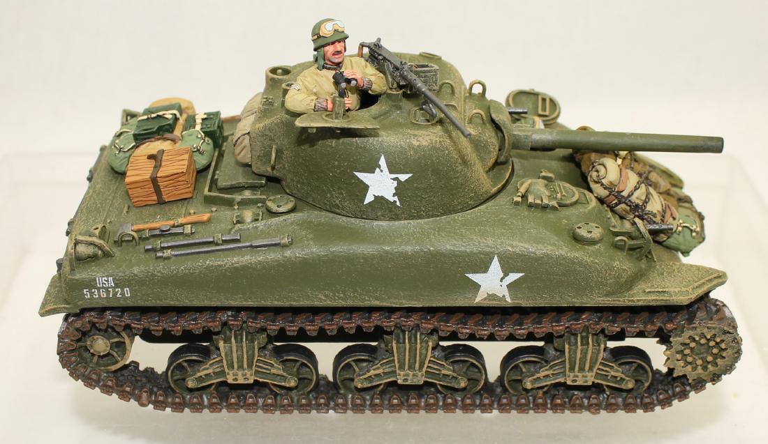 King & Country #DD093 Sherman Tank (1 of 4)