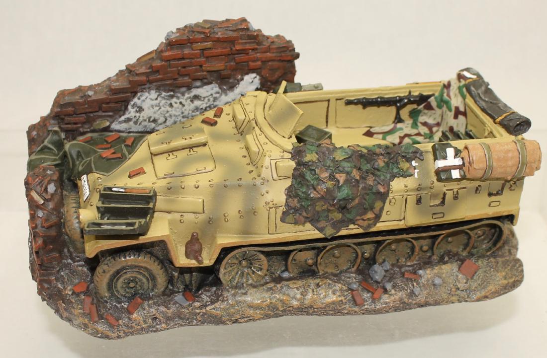 King & Country #SP09 Abandoned Hanomag Diorama: World War 2. Early Version Scarce. 1 Piece. Excellent. Box Very Good.