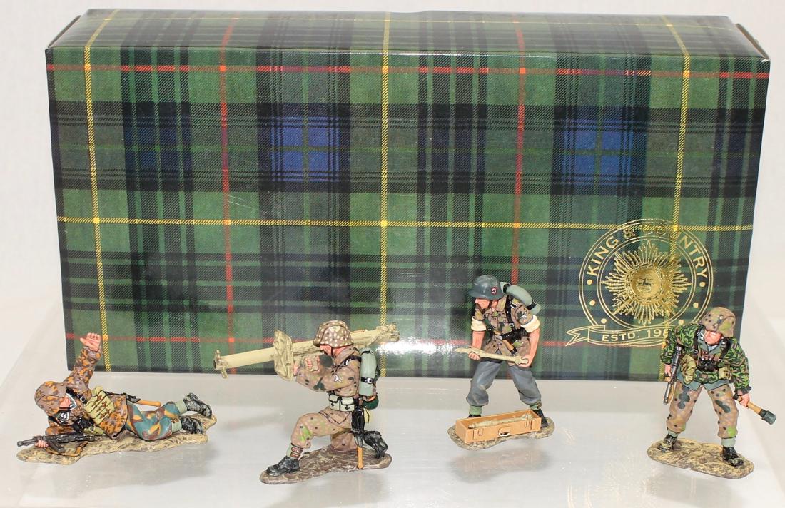 King & Country #WS060 German Tank Ambush Team: World War 2. 4 Pieces. Excellent. Box Excellent.