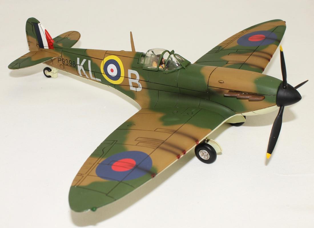 King & Country #RAF016 Spitfire Mk1 (1 of 3)