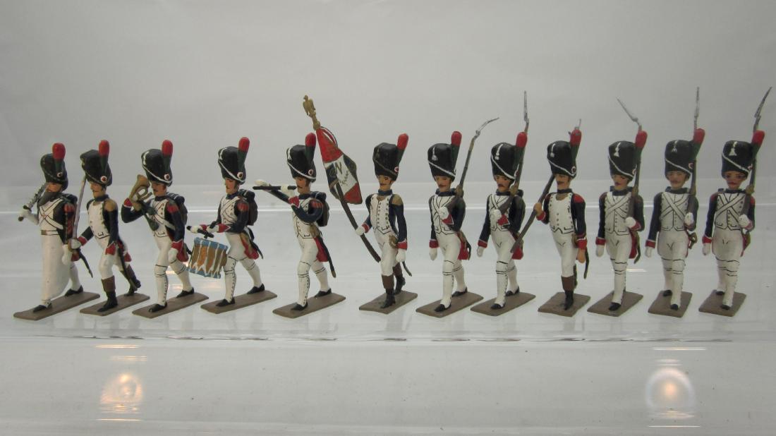 Lucotte Napoleonic Garde Foot Chasseurs.: Napoleonic Garde Foot Chasseurs circa 2000, matt paint. 12 pieces. Condition excellent