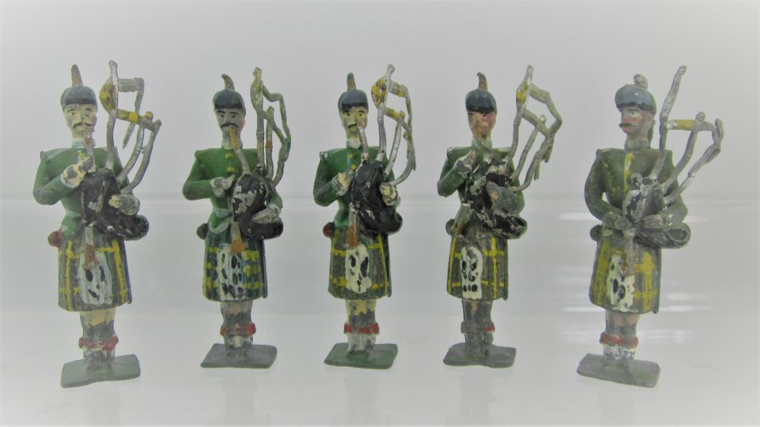 Noris 52mm Standing Gordon Highlander Pipers. (1 of 1)