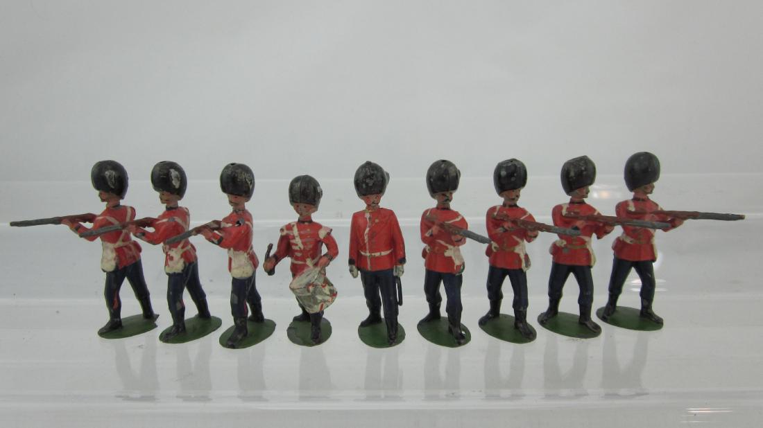 Britains Set #34 Grenadier Guards Volley Firing. (1 of 1)