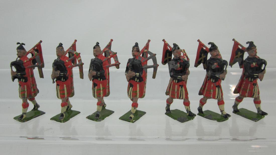 Britains Set #69 Pipers Of The Scots Guards. (1 of 1)
