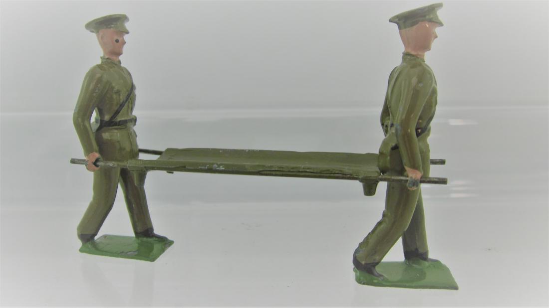Britains Uncatalogued Peak Cap Stretcher Team. (1 of 1)