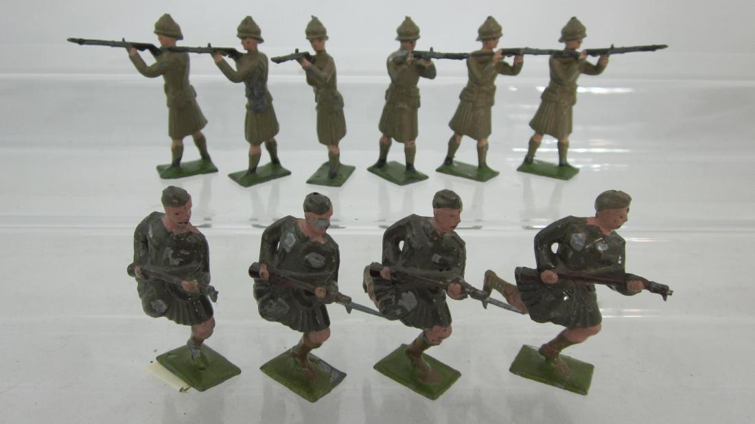 Britains 2nd Grade N & C Series Highlanders. (1 of 1)