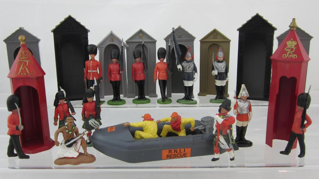 Britains & Herald All The Queen's Men Medley. (1 of 1)