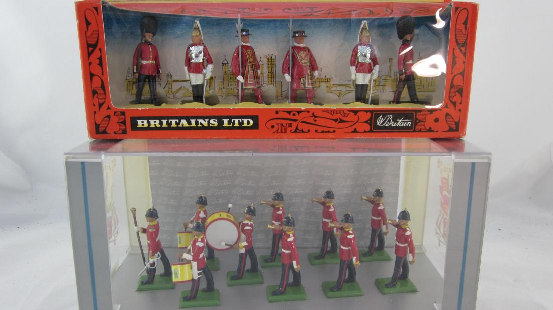 Britains Set #8703 Middlesex Regimental Band. (1 of 1)