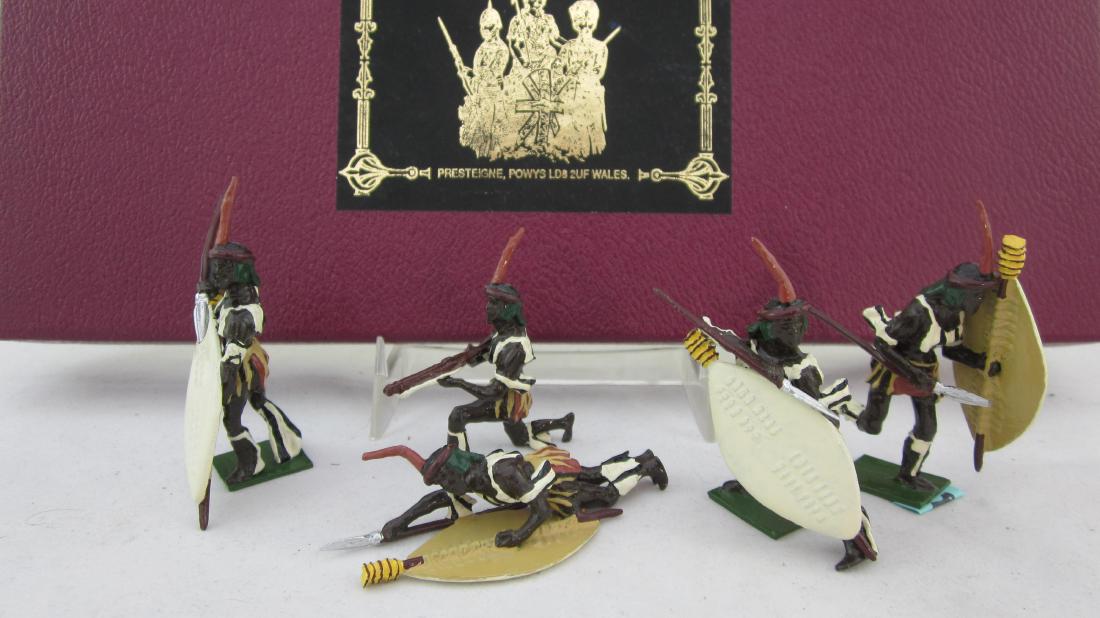 Kingcast Set #ZW2 Zulus Attacking, 1879. (1 of 1)