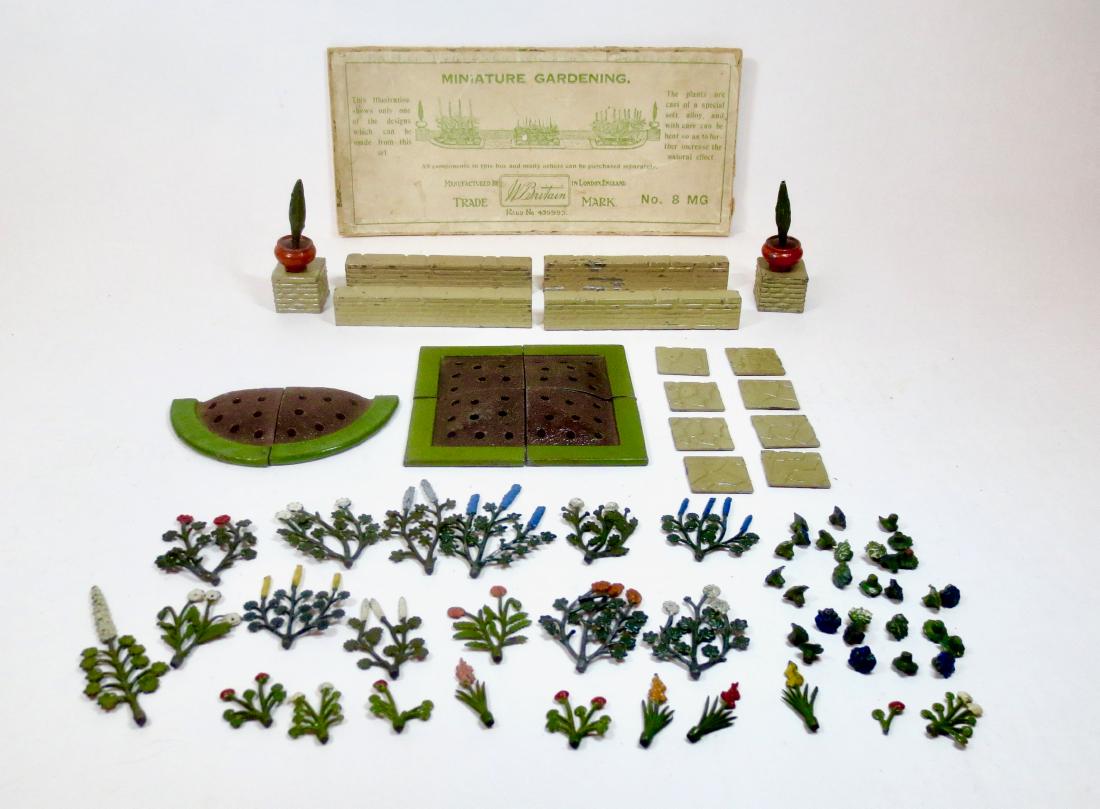 Britains From #8MG Miniature Gardening Set (1 of 1)