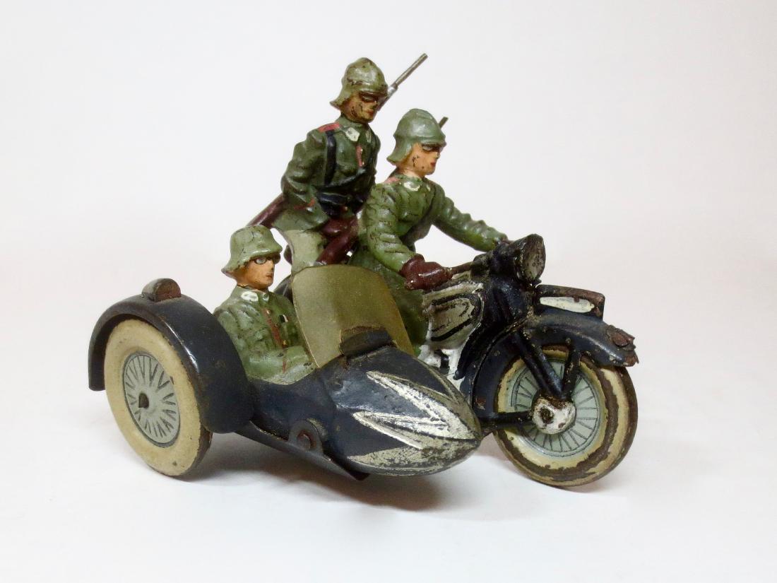 Lineol Motorcycle with Side Car and Passenger (1 of 1)