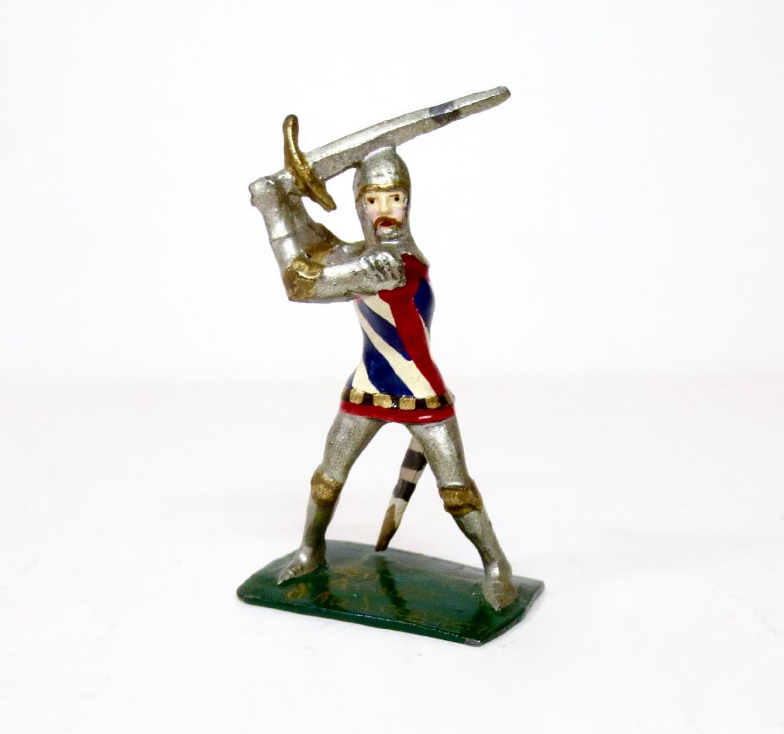 Courtenay Sir Arnoul d Audrehem: Position 19 Courtenay Sir Arnold d Andreghen in battle. Green base with gold lettering. 1 piece. Near mint condition.