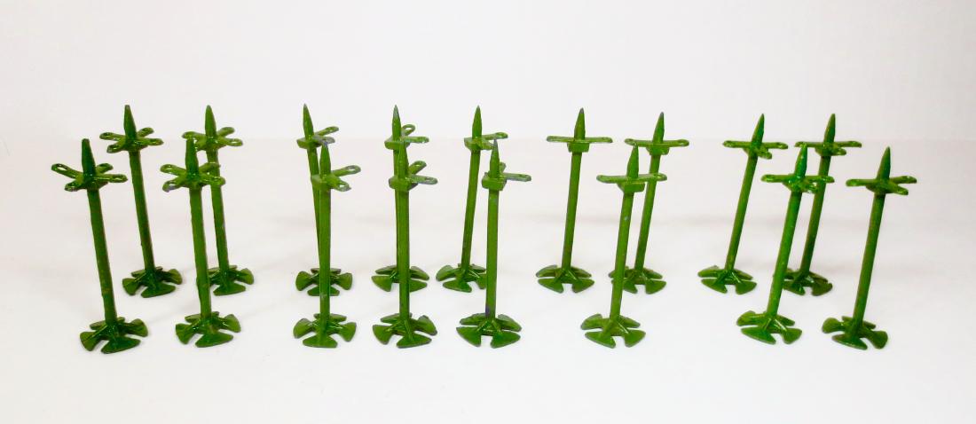 Britains Zoo Fence Post Assortment (1 of 1)