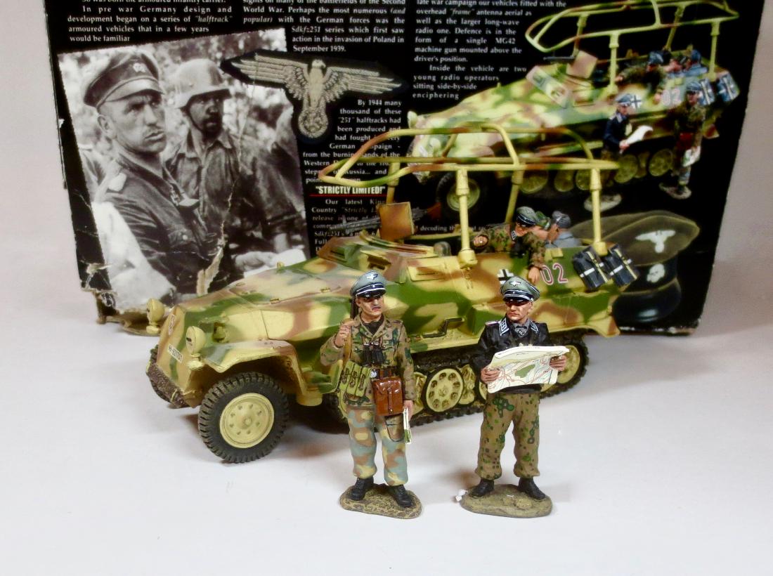 King & Country #WS077(SL) Command Halftrack (1 of 1)