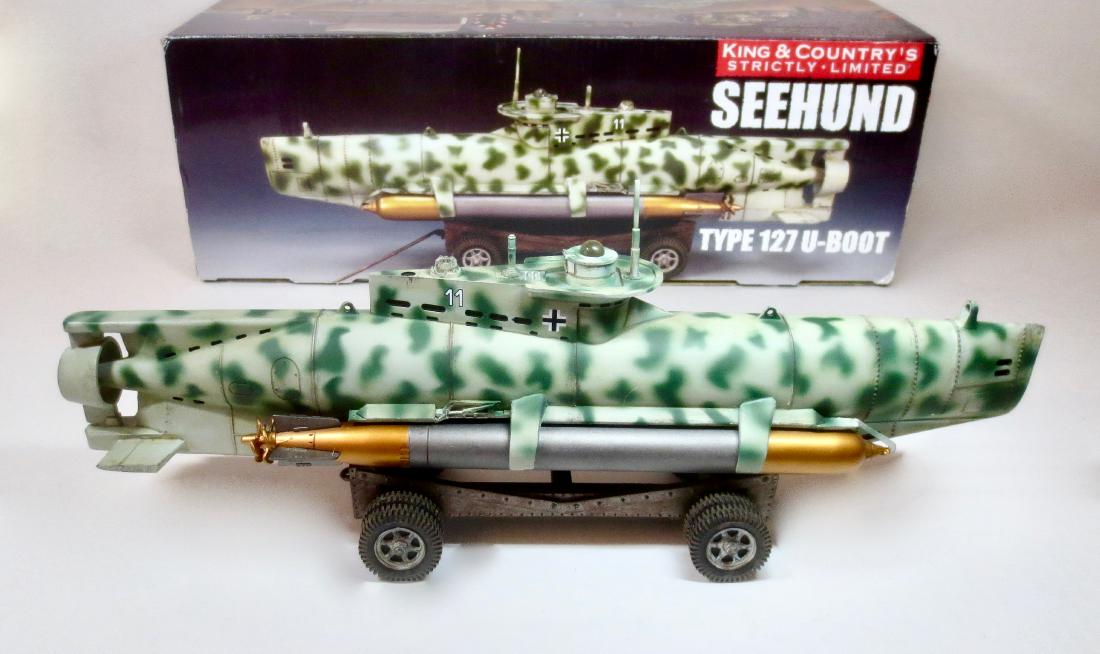 King & Country #KM010(SL) "Seehund": King & Country "Seehund" (The Seal). This two-man crew type 127 U Boat was the most successful of Nazi Germany’s mini submarines created during WW2. A K&C "strictly limited" release. Retired set. 7 
