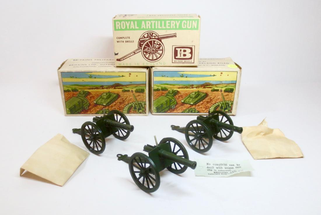 Britains #1263 & #9700 R.A. Guns (1 of 1)