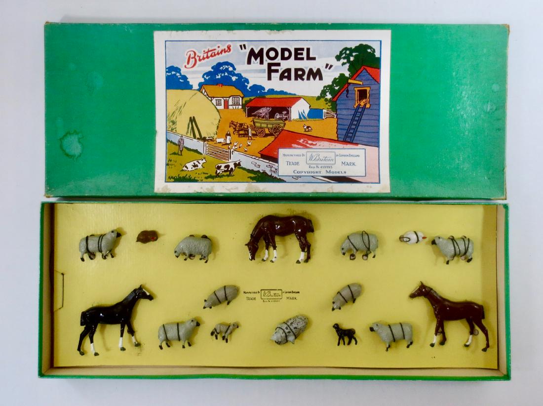 Britains #121F "Model Farm" (1 of 1)