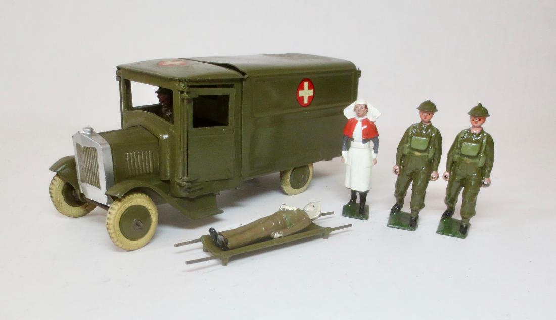 Britains #1512 Army Ambulance (1 of 1)
