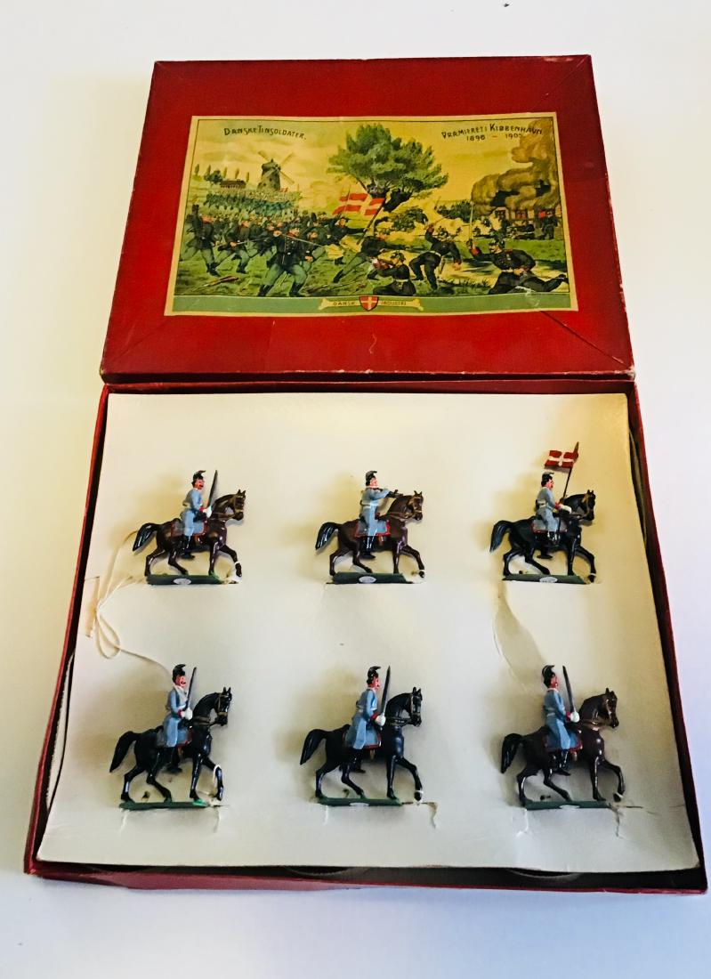 Danske Tinsoldater - Danish Toy Soldiers (1 of 1)